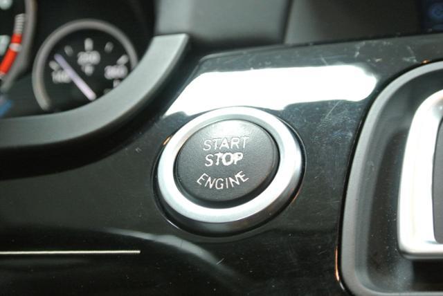 2011 BMW 7 series XLE Sedan 4D