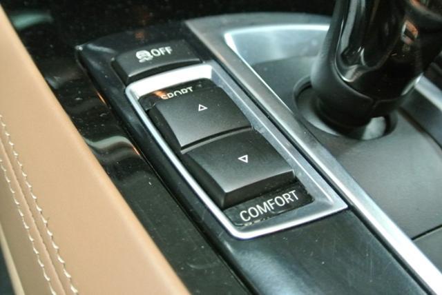 2011 BMW 7 series XLE Sedan 4D