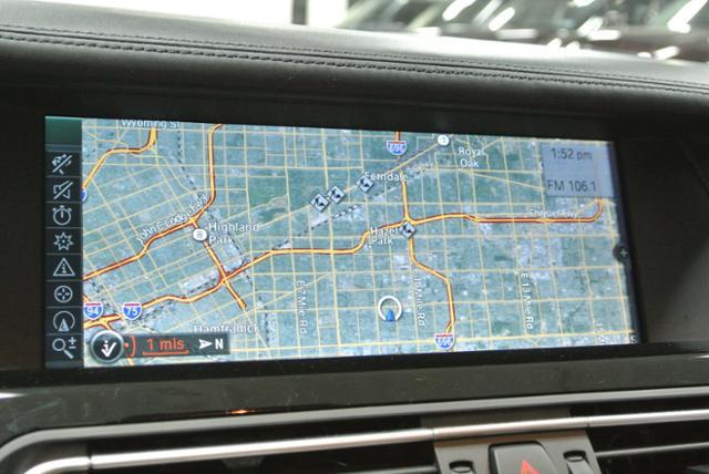 2011 BMW 7 series XLE Sedan 4D