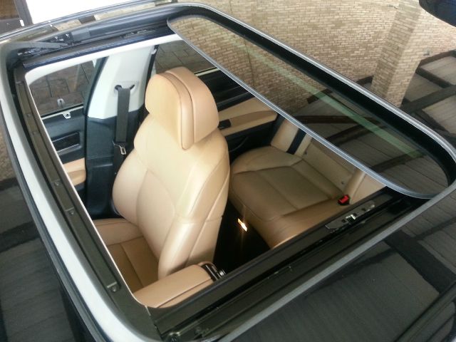 2012 BMW 7 series XLE FULL Loadedwhy PAY MORE Sedan