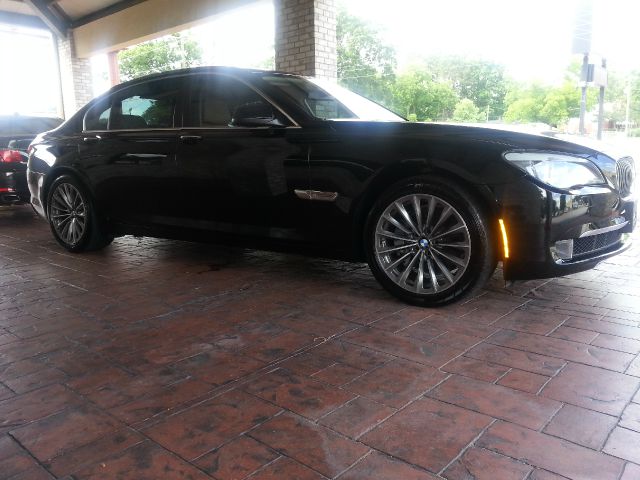 2012 BMW 7 series XLE FULL Loadedwhy PAY MORE Sedan