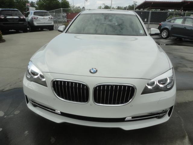 2013 BMW 7 series XLE FULL Loadedwhy PAY MORE Sedan