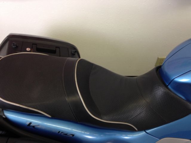 2003 BMW K1200RS 4WD Crew Cab 167 DRW SLE1