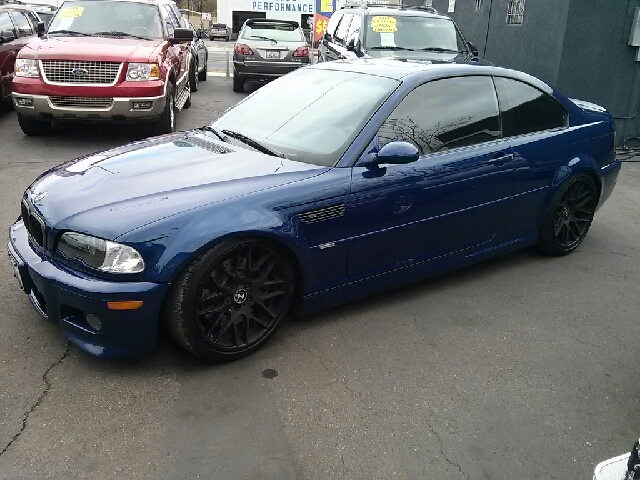 2005 BMW M3 AWD W/1sasunroof