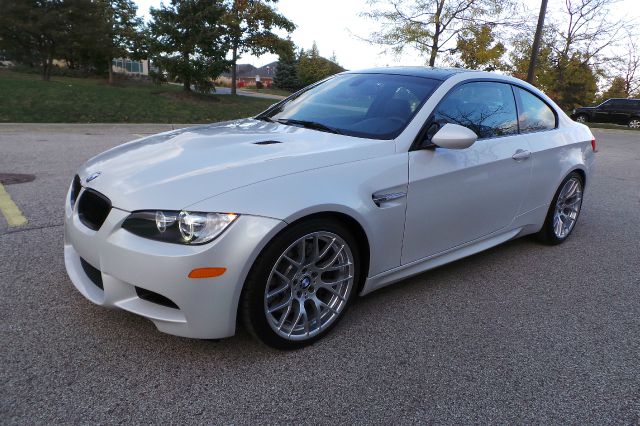 2012 BMW M3 2000 Ford XLT