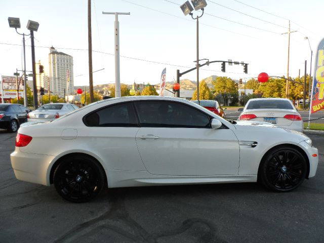 2013 BMW M3 GT Premium