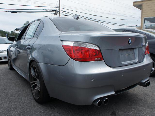 2006 BMW M5 Unknown