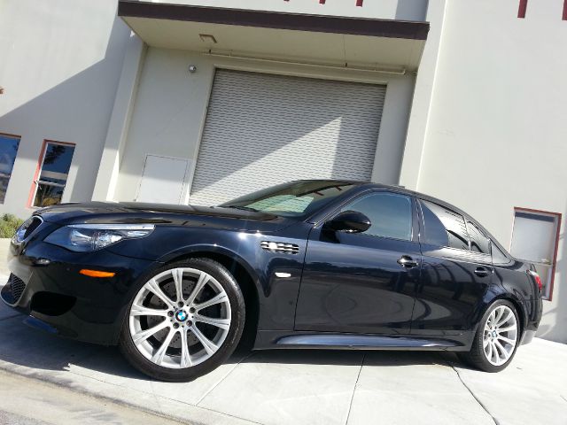 2009 BMW M5 3.5tl W/tech Pkg