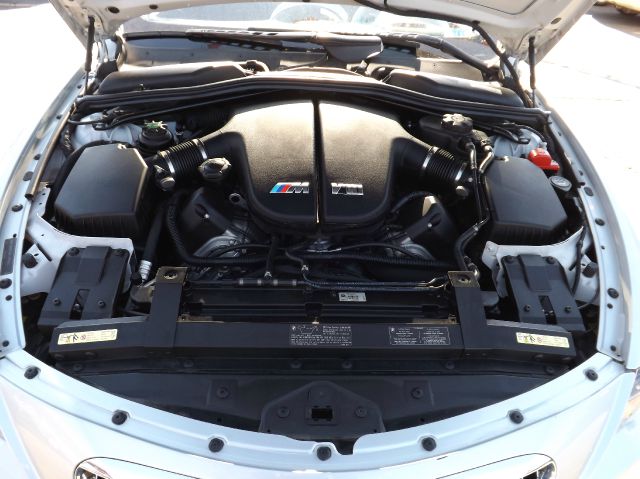 2007 BMW M6 1.8T Quattro