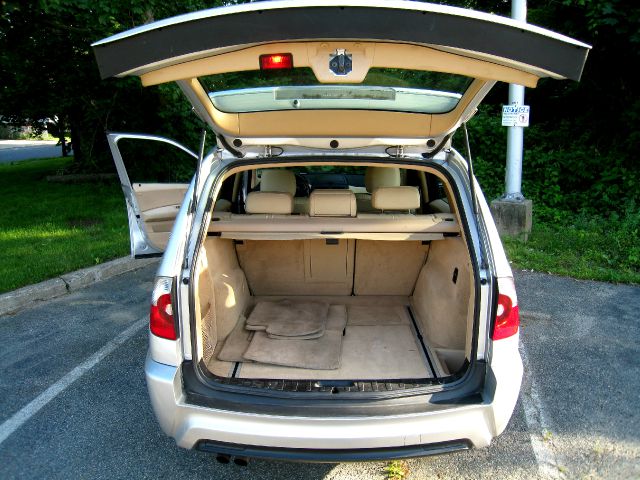 2006 BMW X3 4WD Quad Cab 160.5 DRW