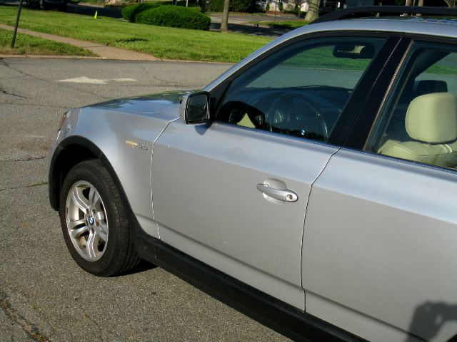 2006 BMW X3 4WD Quad Cab 160.5 DRW