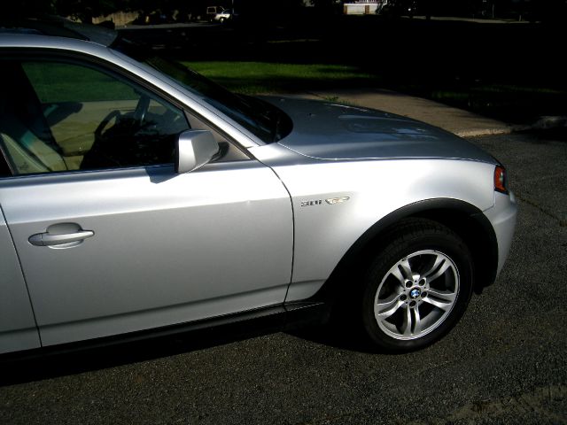 2006 BMW X3 4WD Quad Cab 160.5 DRW