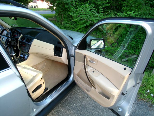 2006 BMW X3 4WD Quad Cab 160.5 DRW