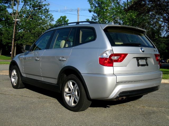 2006 BMW X3 4WD Quad Cab 160.5 DRW