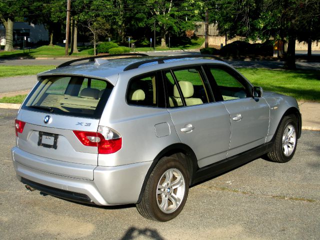2006 BMW X3 4WD Quad Cab 160.5 DRW