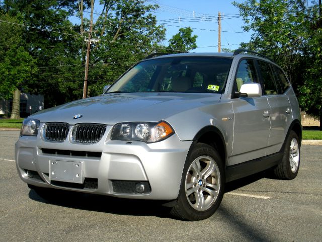 2006 BMW X3 4WD Quad Cab 160.5 DRW