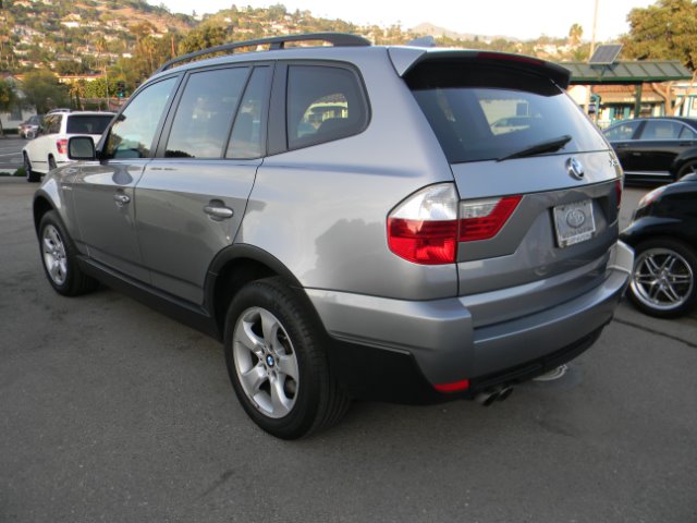 2007 BMW X3 4 DOOR CAB
