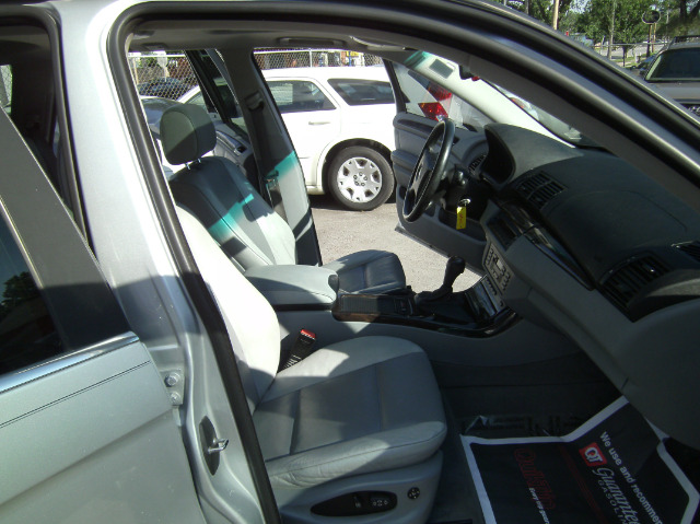 2001 BMW X5 Luxury 4WD