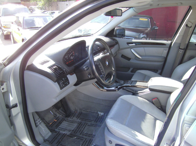 2001 BMW X5 Luxury 4WD