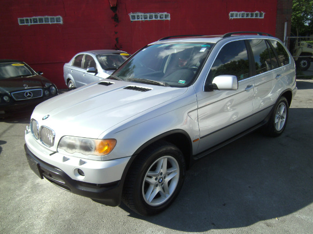 2001 BMW X5 Luxury 4WD