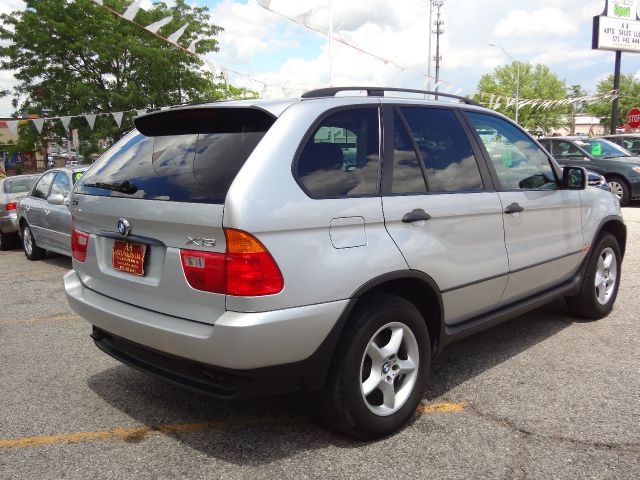 2001 BMW X5 L.T. 4-w.d. 5.3L