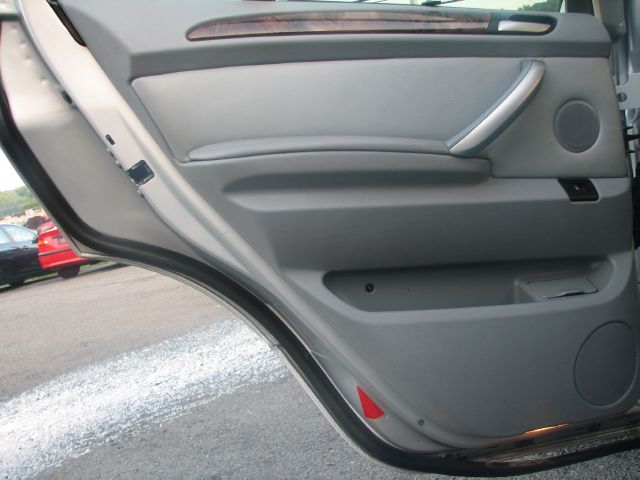 2001 BMW X5 Lightning