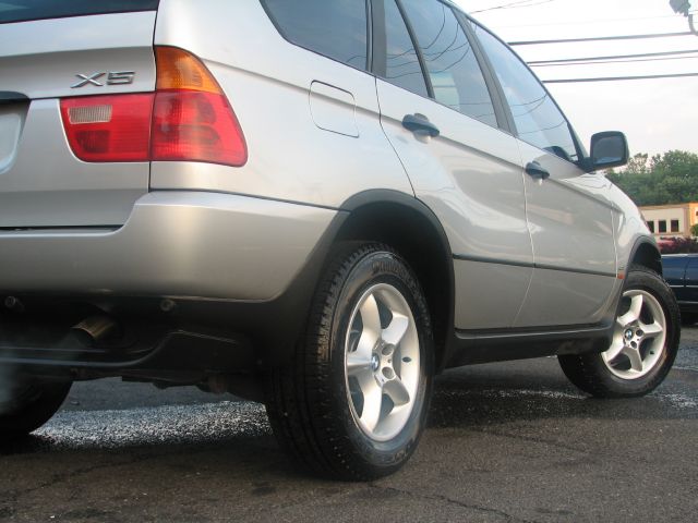 2001 BMW X5 Lightning