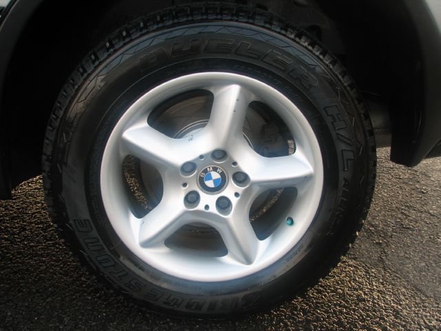 2001 BMW X5 Lightning