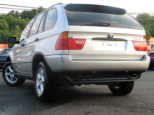 2001 BMW X5 Lightning