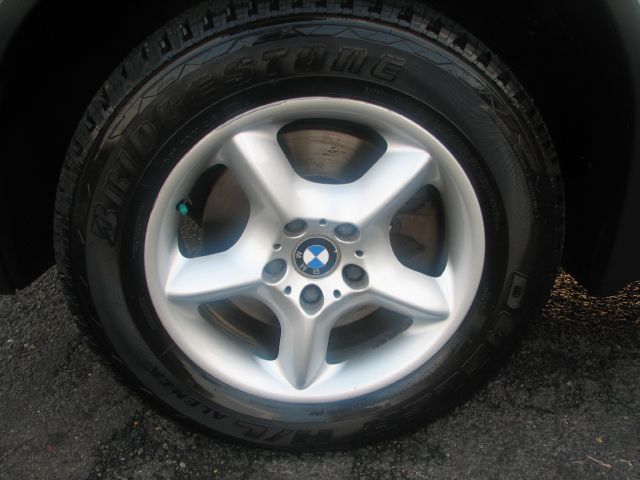 2001 BMW X5 Lightning