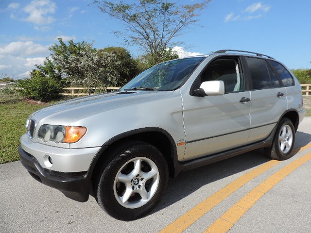 2001 BMW X5 Lightning