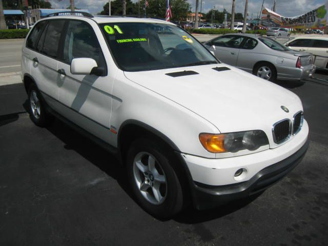 2001 BMW X5 Lightning