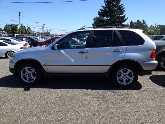 2001 BMW X5 Lightning