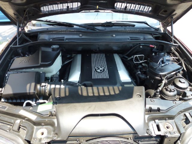 2001 BMW X5 Luxury 4WD