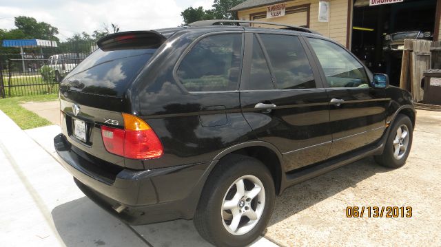 2001 BMW X5 Lightning
