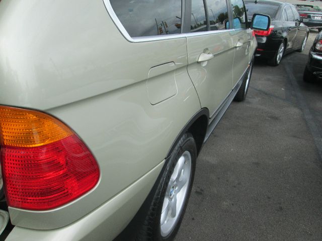 2001 BMW X5 Luxury 4WD