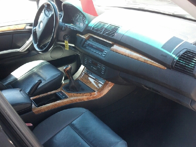 2001 BMW X5 Lightning