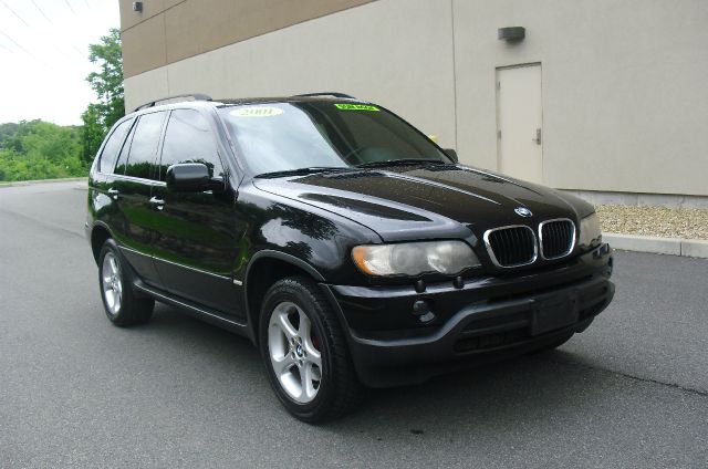 2001 BMW X5 Lightning