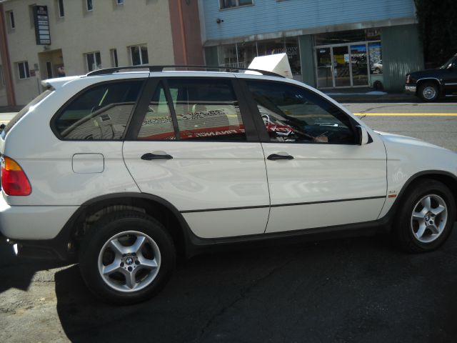 2001 BMW X5 Lightning
