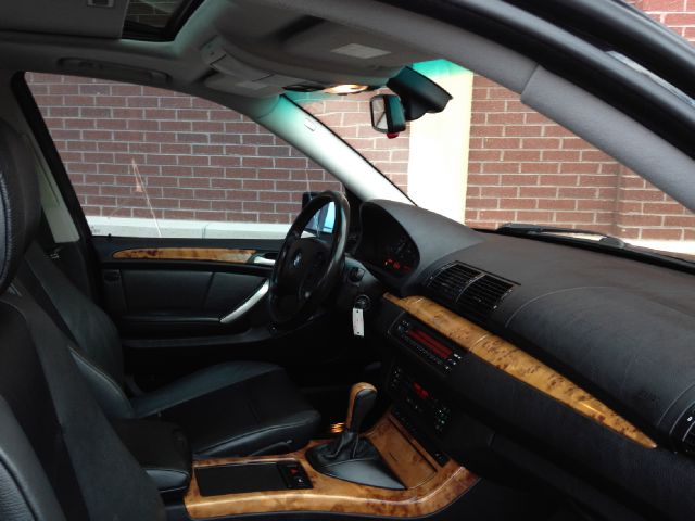 2001 BMW X5 Lightning