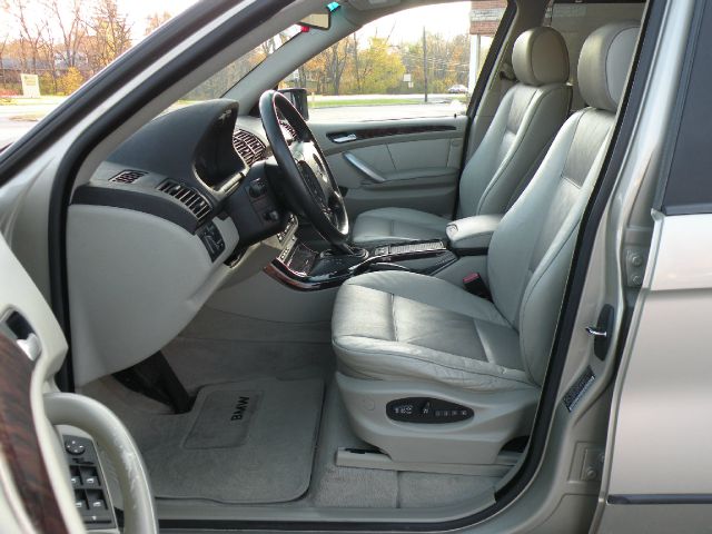 2001 BMW X5 Lightning