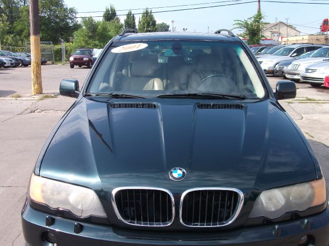 2001 BMW X5 Lightning