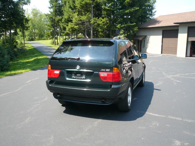 2001 BMW X5 Lightning
