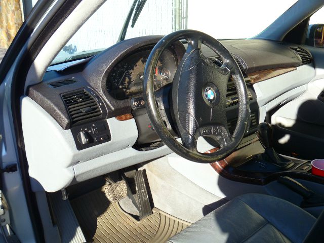 2001 BMW X5 Luxury 4WD