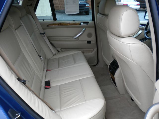 2001 BMW X5 Lightning