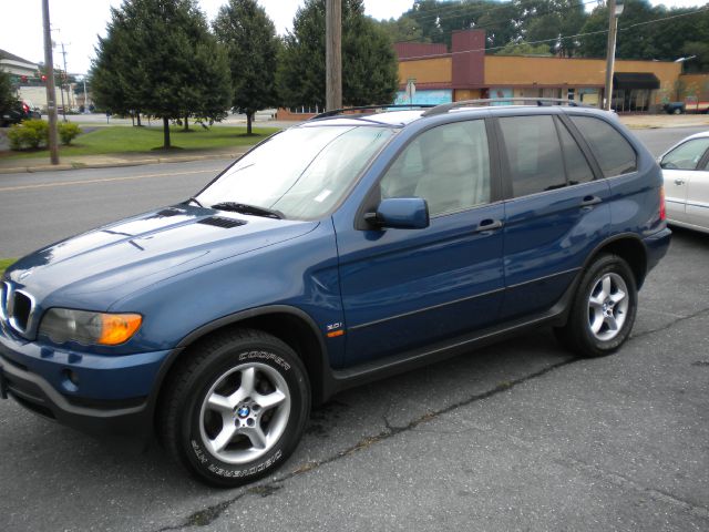 2001 BMW X5 Lightning