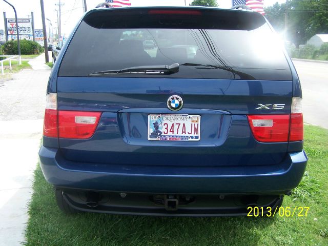 2002 BMW X5 Lightning