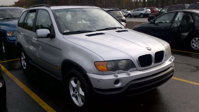 2002 BMW X5 Lightning