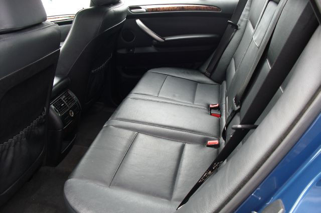 2002 BMW X5 Lightning