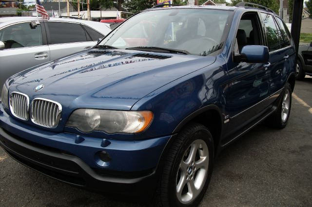 2002 BMW X5 Lightning